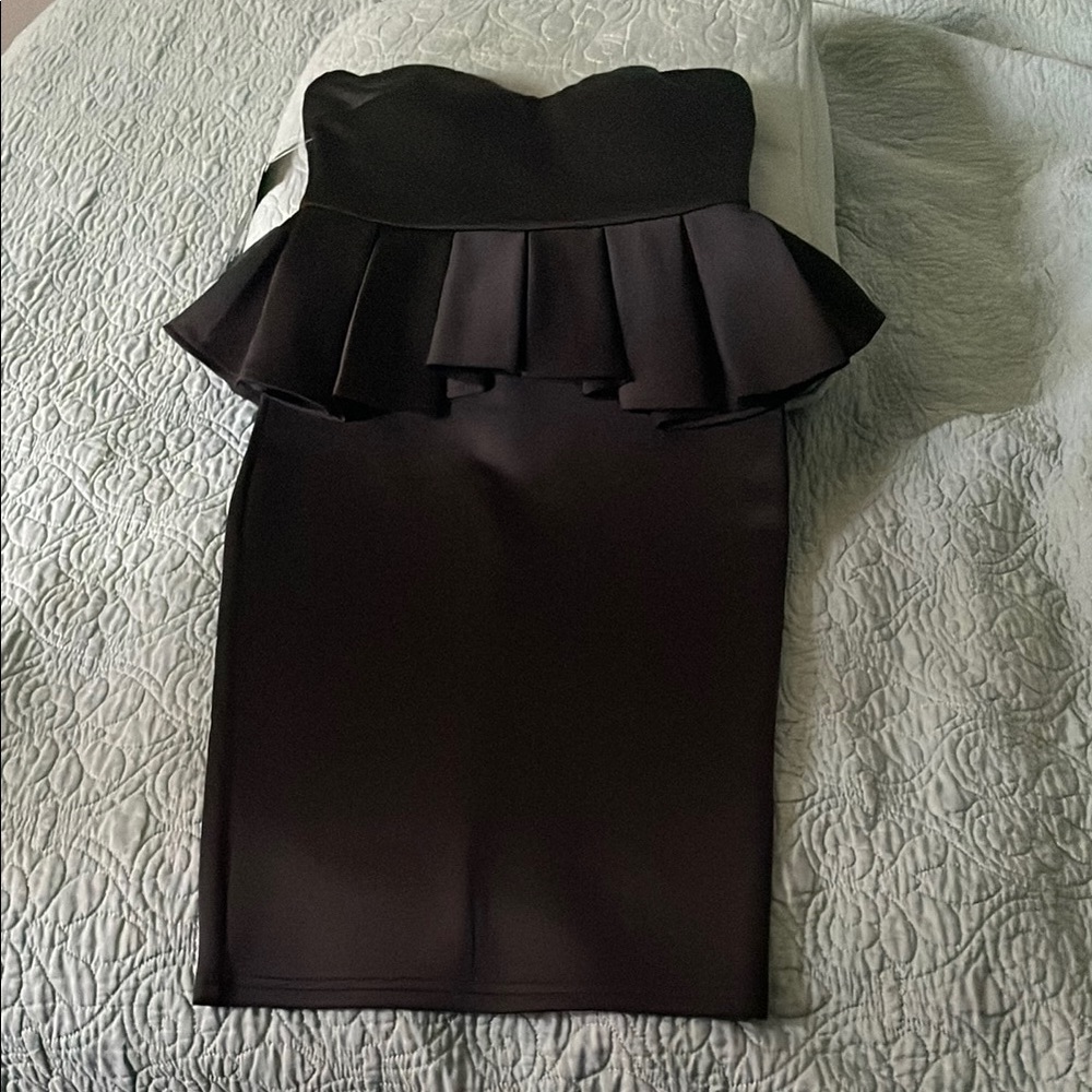 Elegant Black Strapless Dress